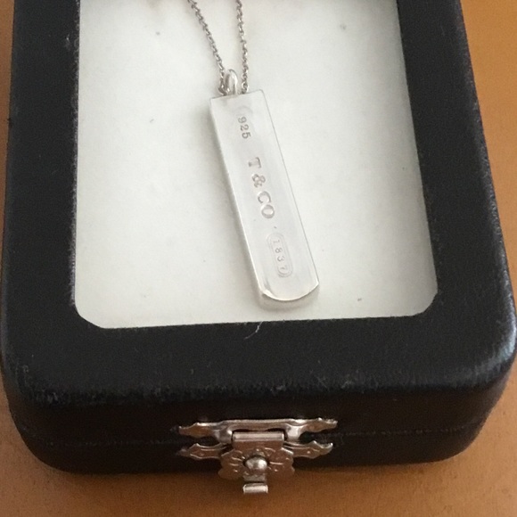 Tiffany&co Vintage Bar and T&C chain - Picture 3 of 4